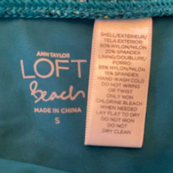 Small Loft Beach Bikini, top and bottom.  Green with flowers - Picture 4 of 8